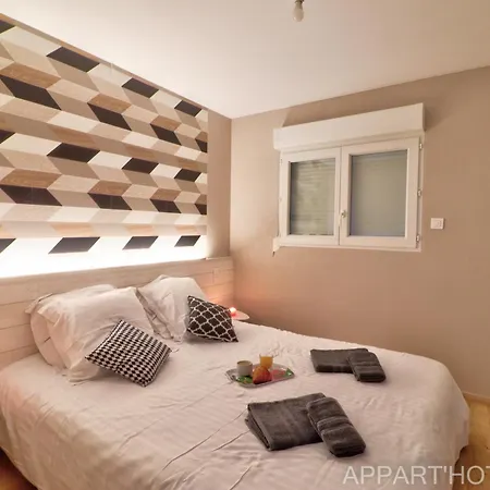 Apartment Centre